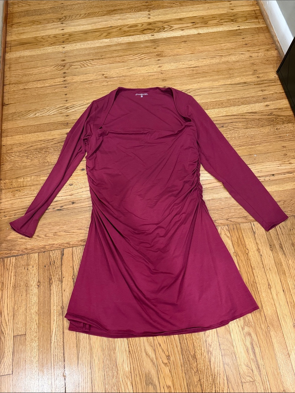 Abercrombie & Fitch Long-Sleeve Ruched Wine Dress